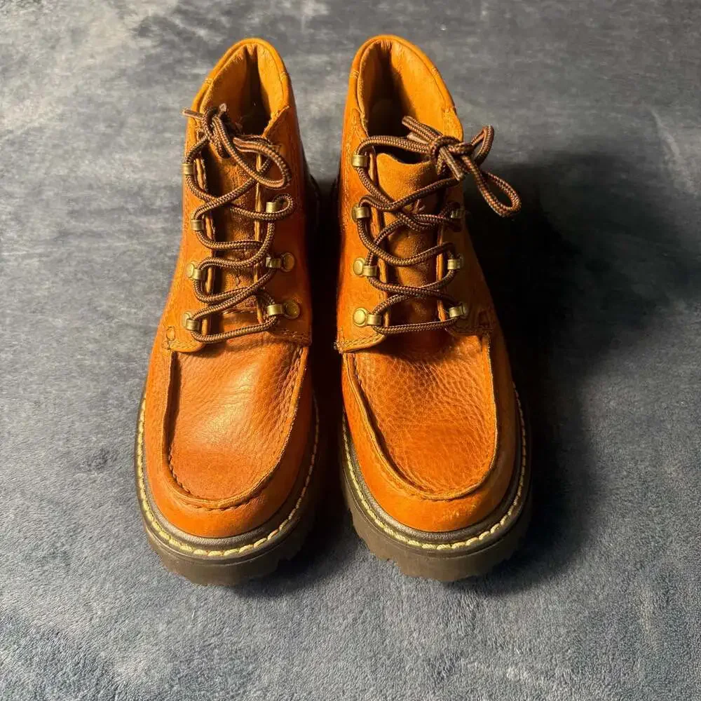 Ariat Brown Leather Lace-Up Ankle Boots